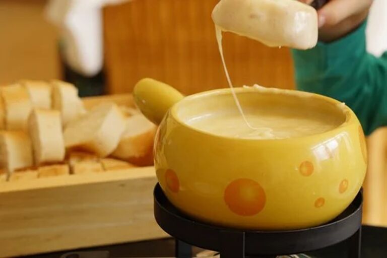 Receita do Dia: fondue de queijo