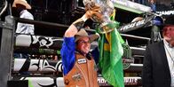 Campeão mundial, peão anuncia aposentadoria aos 31 anos