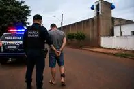 Homem com tornozeleira é preso vigiando unidade penal no final de semana