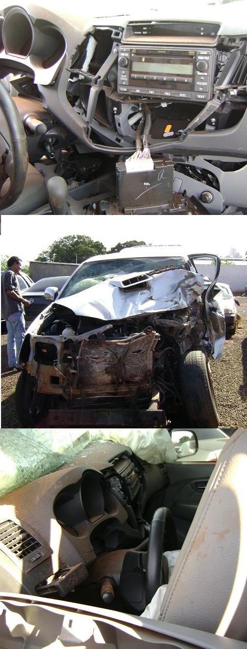 Como ficou a camionete após o acidente com a carretaArquivo Pessoal