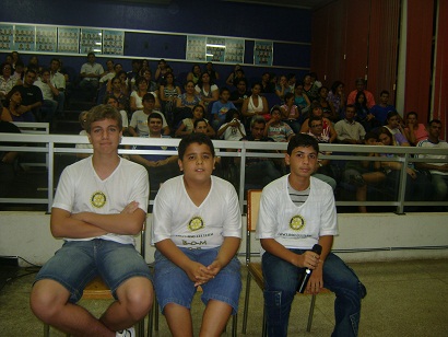 Os três últimos alunos da final - João (Geração), Neto (IEC) e Rafael (Antônio Paulino)