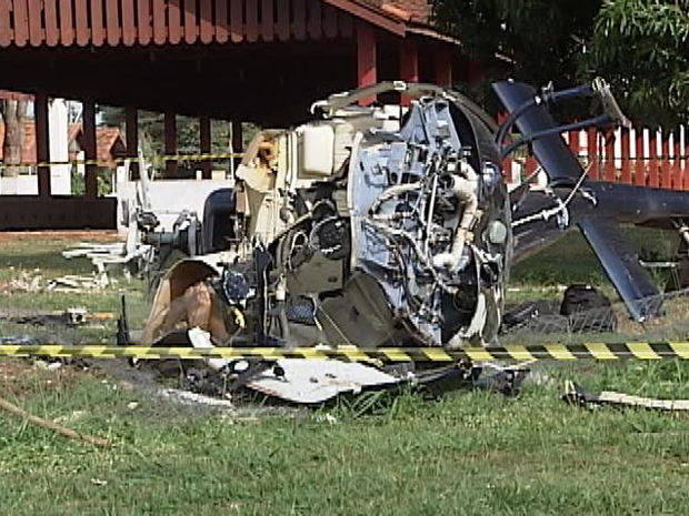 Helicóptero ficou destruído (Foto: Reprodução/TV Tem)