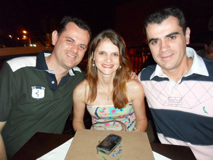 Sandro, Giuliano e Suzi-Ane Borges, em Ribeirão Preto, filhos do casal Jamil Silva