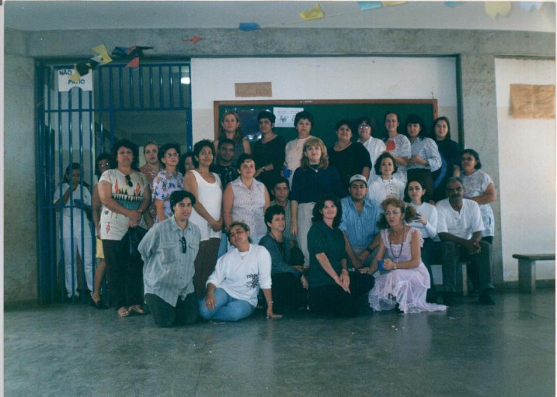 No tempo que as escolas realizam festas juninas. A foto postada por André Assis é do antigo CEC