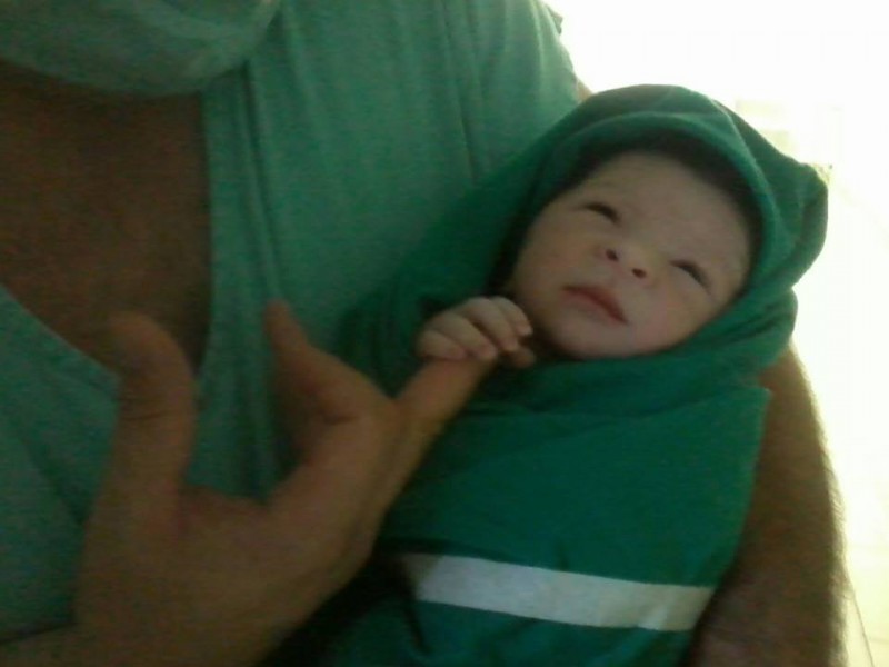 Carolina nasceu neste domingo em Campo Grande (Foto: Facebook)