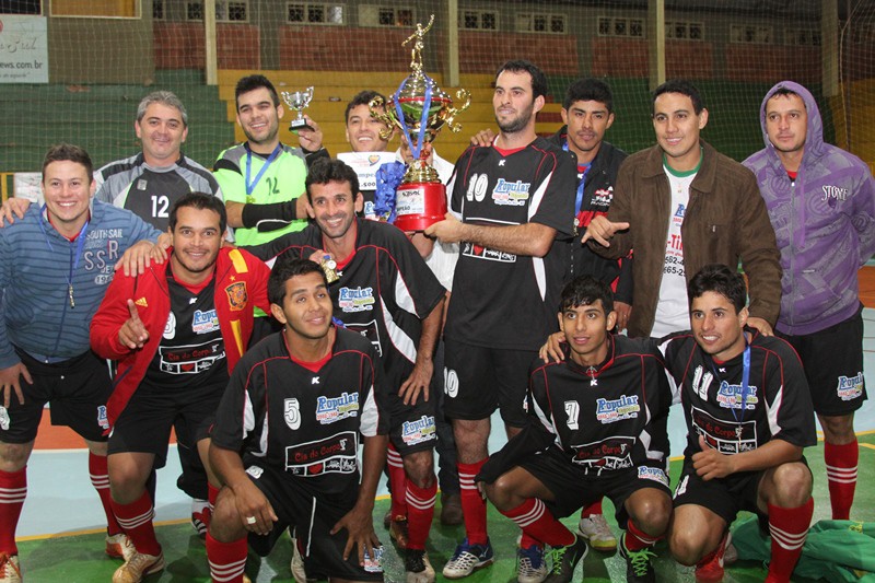 Time de Cassilândia foi campeão no Futsal em Chapadão do Sul (Foto: Jovem Sul News)