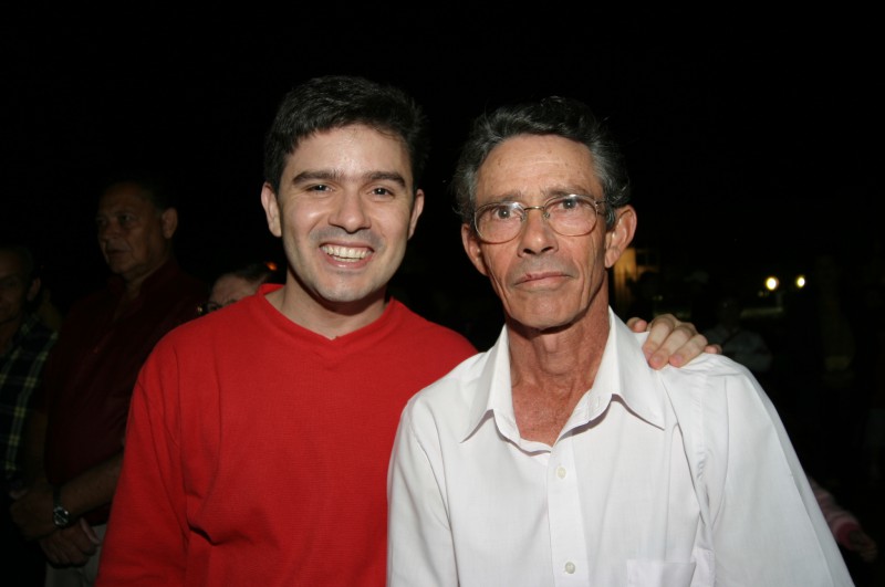 O juiz Silvio Prado e seu pai também prestigiaram a abertura do I Reencontro, no cinquentenário de Cassilândia, em 2004. A promoção foi da Rádio Patriarca