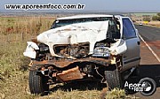 Foto do carro após o acidente em Aporé que ceifou a vida de um jovem