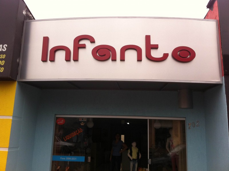 Fachada da loja Infanto em Cassilândia (Foto: Bruna Girotto)