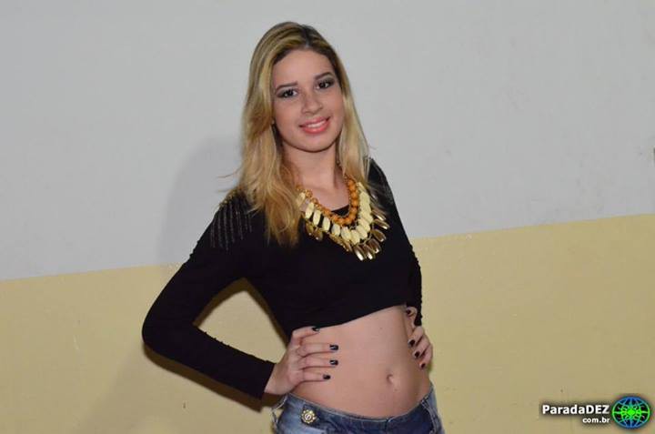 A cassilandense Kassia Sabrina Duarte Oliveira, filha do casal Fábio e Edvania (Caçula) está disputando o título de Garota Comércio 2013 de Paranaiba. 
