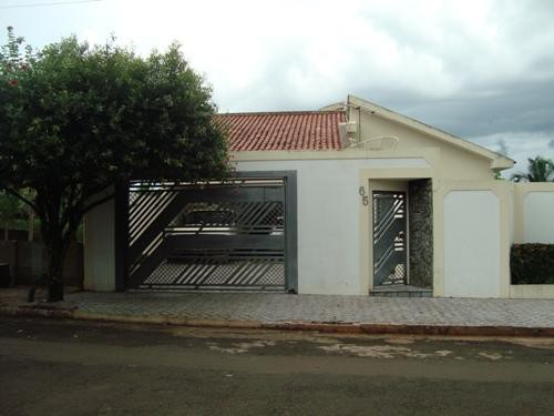 Residência está sendo vendida por R$500 mil em Cassilândia