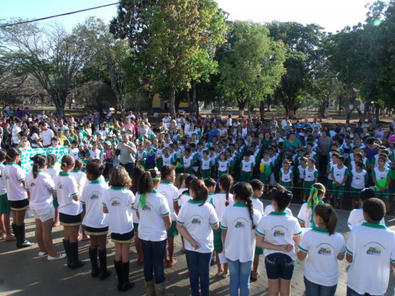 Com as presenças das escolas, Aporé comemorou ontem a Independência do Brasil. Foto de Luis da Gazeta