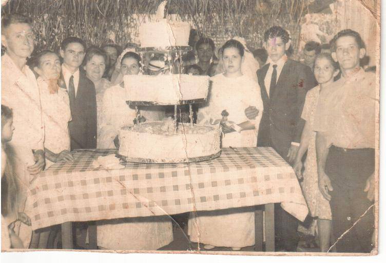 Postada por Jan Nunes - Segundo André Luiz de Assis o casamento de Moarque x Olinda Leonel e também Carlos Nunes x Maria Leonel em 1972