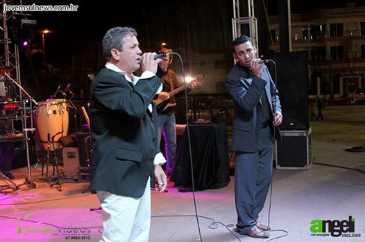 A dupla cassilandense Júlio Cesar e Geraldo Cordeiro venceu o Festival de Música Nossa Senhora Aparecida, em Costa Rica. Foto: Angeli