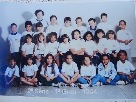 Márcio Dolfini posta alunos do Centro Educacional de Cassilândia, hoje Hermelina Barbosa Leal,  em 1994