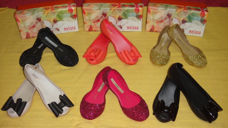 Você encontra estes seis modelos na Infanto KidsTeen; corra e leve a sua sandália hoje mesmo!
