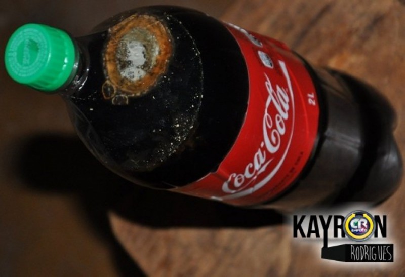 Em Costa Rica, aposentada encontra substância estranha em garrafa de Coca-Cola