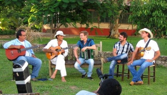 Guilherme Rondon, Almir Sater, Teló, Jads e Jadson na fazenda de Sater