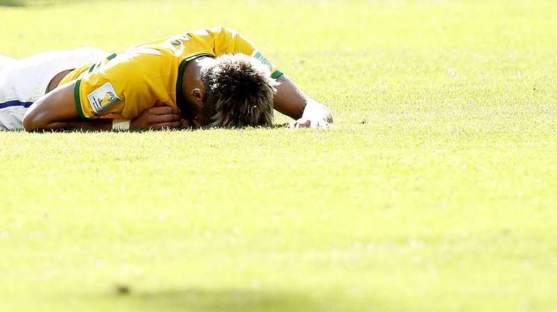 Neymar se emociona. Foto: Ricardo Matsukawa / Terra