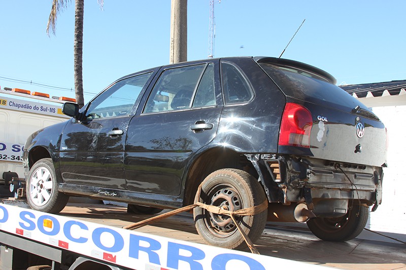 Carro foi recuperado em estrada que liga Cassilândia e Inocência (Foto: Jovem Sul News)