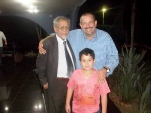 Berto Curvo deixa o filho e neto, após luta contra o câncer (Foto: Divulgação)