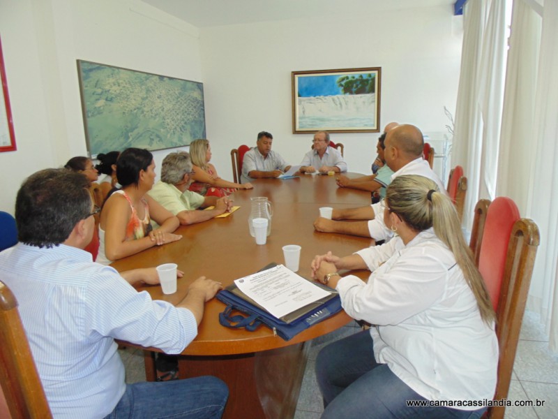 Fotogaleria: prefeito Pelarin e vereadores fazem reunião com moradores do Indaiá