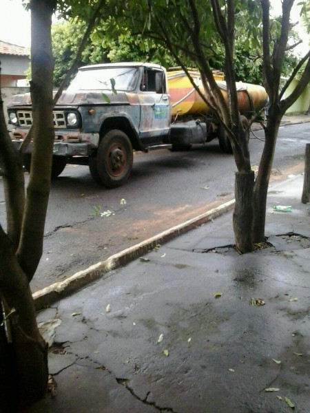 Foto enviada do caminhão pipa pelo leitor ao Cassilândia Notícias