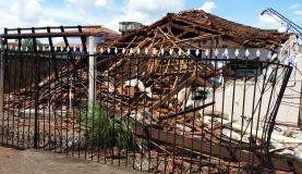 Casa destruída depois de queda de aeronave em Luziânia, cidade do Entorno do DFValter Campanato/Agência Brasil