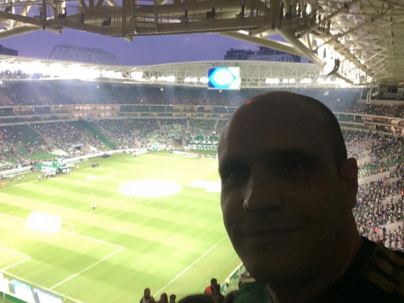 O cassilandense Herculano Ribas assistiu na noite de ontem a vitória do seu Palmeiras no Allianz Parque, em São Paulo. Foto do Facebook