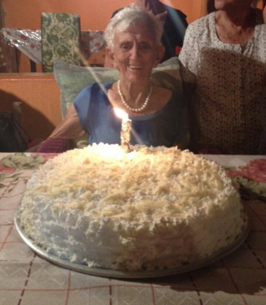 Vó Izaura completou ontem 92 anos de idade. Era esposa do saudoso Zico Pereira. Parabéns