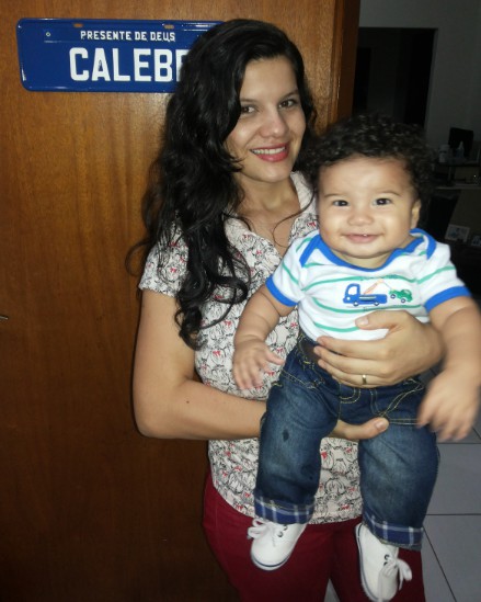 Mayra Silva e seu filho Calebe Silva. Quem enviou a foto foi o papai Christiano Silva.