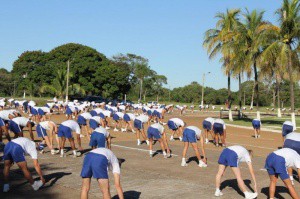 A cidade vencedora é a consegue reunir maior número de pessoas fazendo exercícios em 15 minutos. (Foto: Divulgação)
