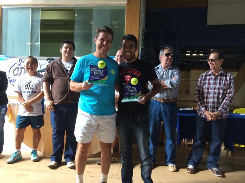José Hipólito Prado de Lima venceu o torneio CDL de Tênis do Rádio Clube em Campo Grande. Foto do Facebook