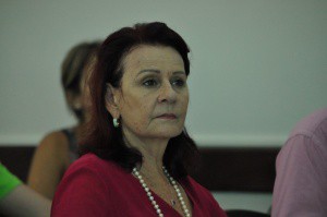 Secretária de Educação, Maria Cecília Amendola, diz que vai se reunir com categoria para discutir projeto (Foto: Marcelo Calazans - Arquivo)