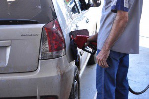 Diferença entre preço de gasolina e etanol é de 69,66%, segundo ANP (Foto: Marcelo Calazans)