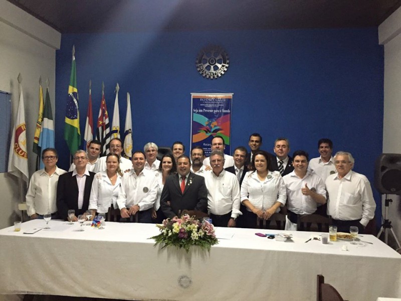 Na noite de ontem aconteceu a posse da nova diretoria  do Rotary Club de Cassilândia. Bituca é o novo presidente..