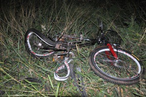 O ciclista seria morador de Nova Andradina, cidade para a qual seguia de bicicleta. (Foto: Eliton Santos/ Impacto News)