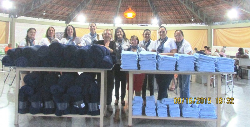 Fotogaleria: Casa da Amizade entrega kits para o Lar dos Idosos