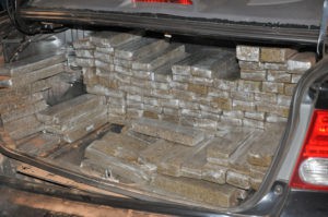 Traficante capota veículo com 520 quilos de drogas na MS 306