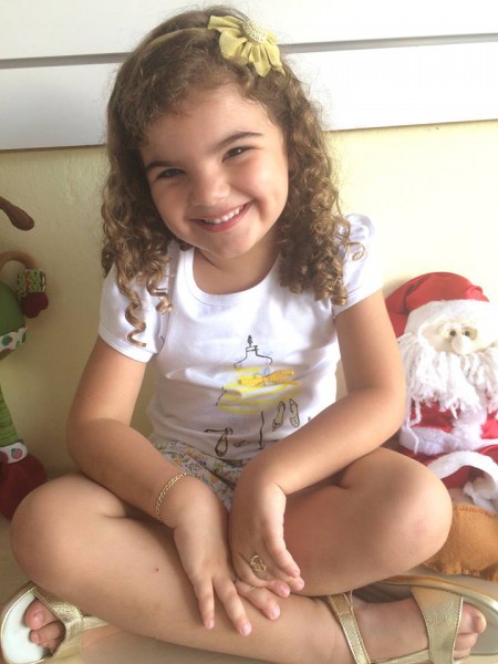 Uma quarta especial e cheia de grandes sorrisos! Beijinhos no ♥♥ Manuella usa conjunto 1+1 e Sandália Toke Calçados #UmMaisUm #Toke #VenhaDeInfanto #NaInfantoTem