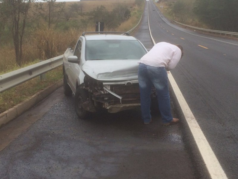 WhatsAPP: leitor envia fotografia de acidente no saída para Paranaíba
