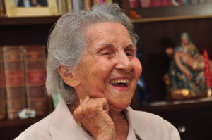 Lourdes Fragelli morreu nesta manhã, aos 94 anos de idade (Foto: Marcos Quinhonez/ALMS)