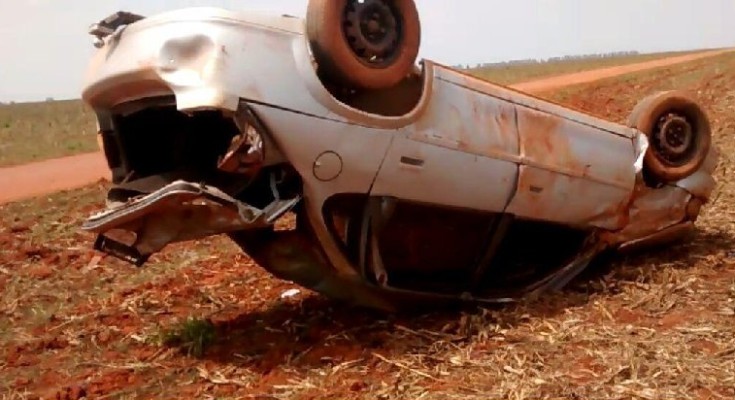 Foto do veículo acidentado postado no site O Correio News
