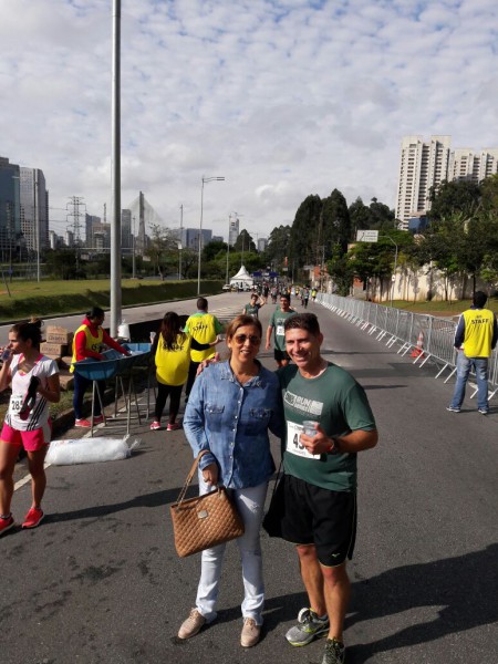 Lizandro Tolentino e a esposa Emília em São Paulo - foto wattsApp