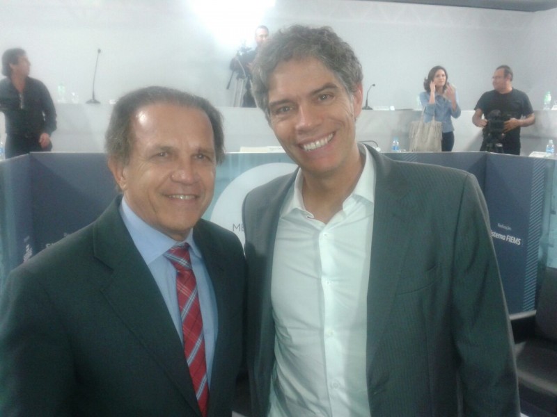 Manoel Afonso participou ontem de um debate na Fiems, em Campo Grande, tendo também a participação do jornalista Ricardo Amorin, da Globo News.