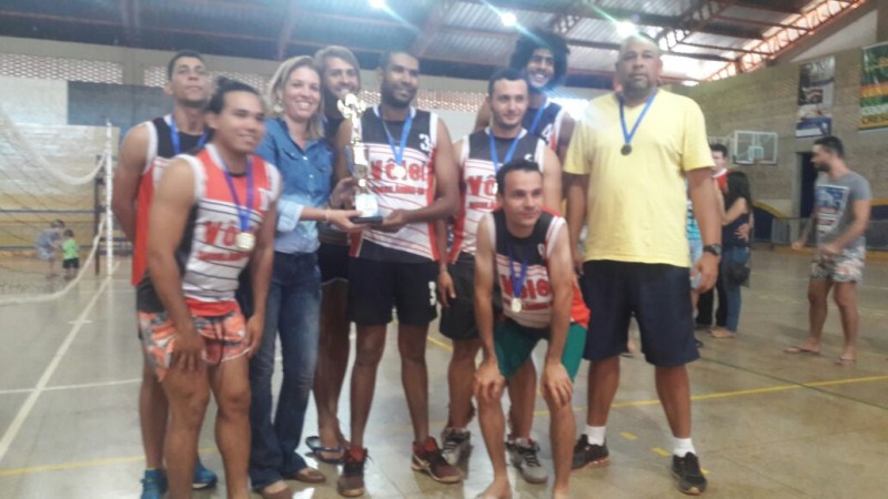 O time masculino de Cassilândia sagrou-se campeão da 2ª etapa da LIVI Liga de Voleibol do Interior na cidade de São Gabriel D'oeste.   Cassilândia se mantém em primeiro lugar da Liga de Voleibol do Interior, tanto equipes masculina como feminina. 