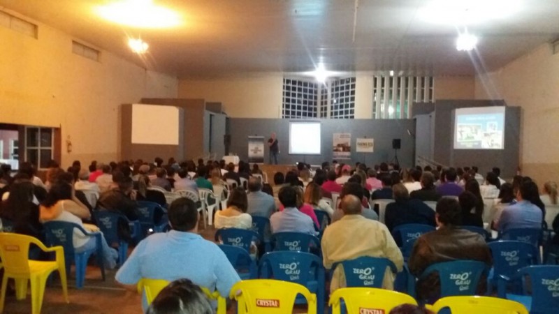 Tande realiza palestra em Cassilândia