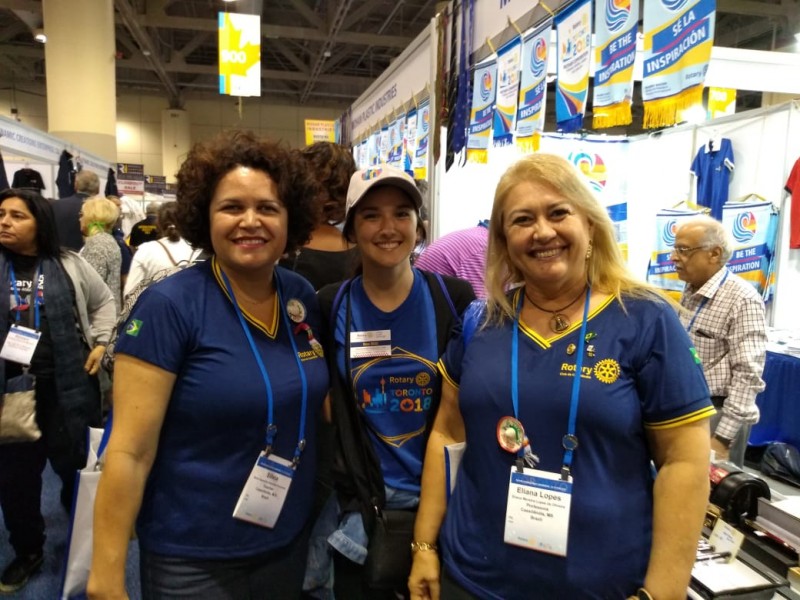 Eliana Lopes e Silvia Alquimim representam o Rotary Club de Cassilândia na Convenção Internacional do Rotary International, em Toronto