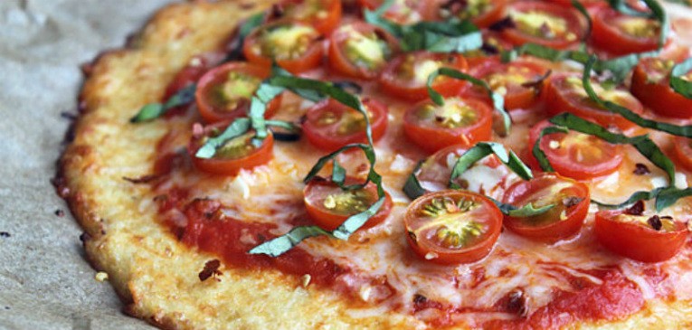 Pizza Fit: receita de massa saudável para se manter na dieta