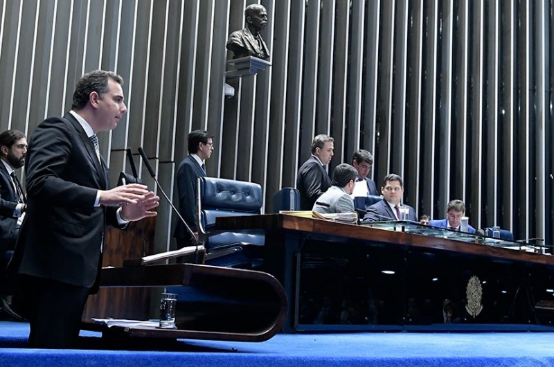 Em pronunciamento, o relator do projeto, Rodrigo Pacheco- Foto:  Waldemir Barreto/Agência Senado